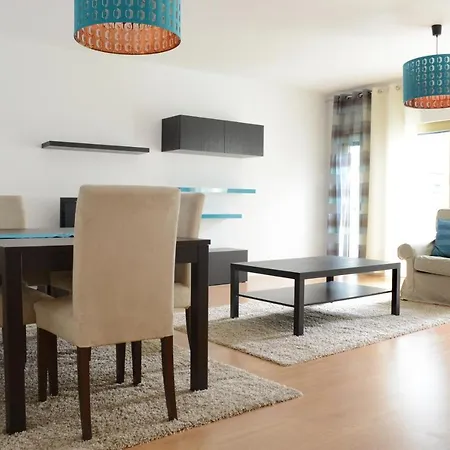 Apartamento Entrecampos 6 *